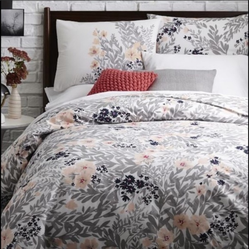 WEST ELM floral duvet cover